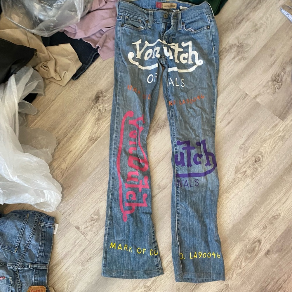 hand painted von dutch logo graphic jeans
